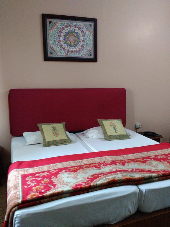 Hotel Ajaya Varanasi Camera foto