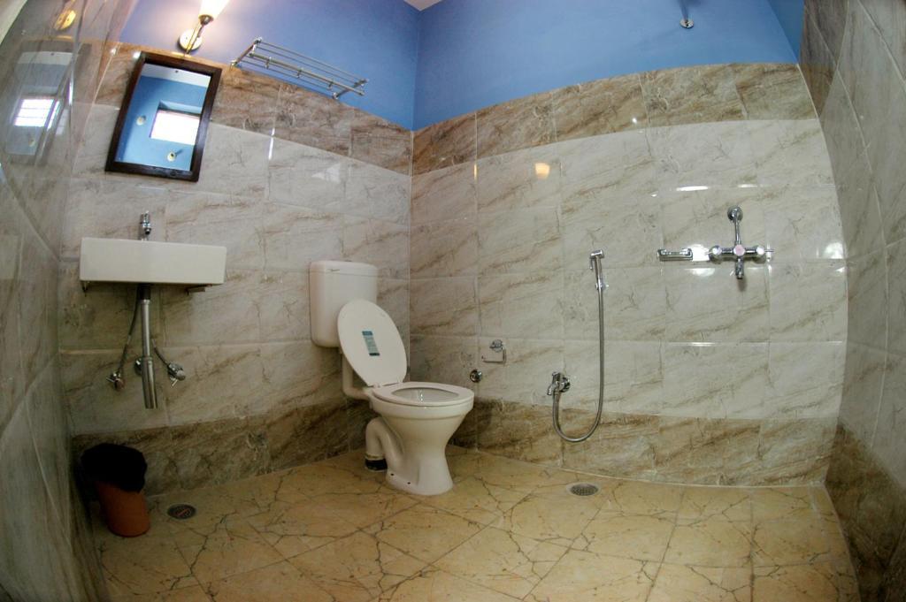 Hotel Ajaya Varanasi Camera foto